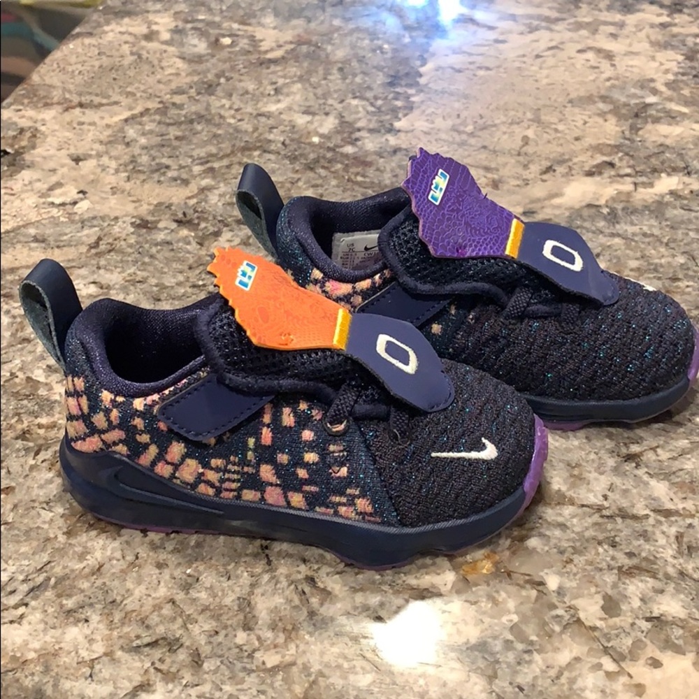 Nike labron shoes for kids